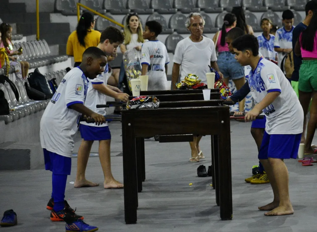 Instituto Camillo Neves promove o Amistoso do Bem no ginásio da Escola Americana de Vitória