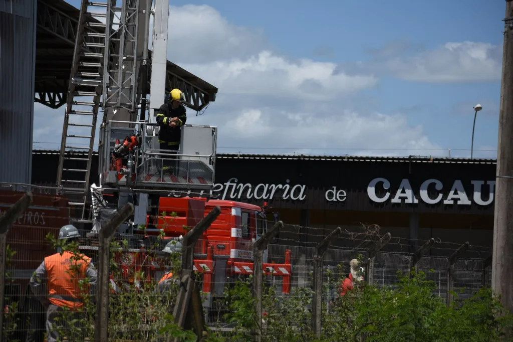 Incendio fábrica Cacau Show Linhares ES