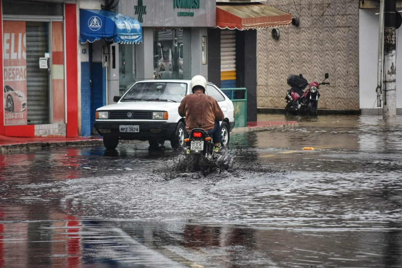 CHUVA PORTO DE SANTANA