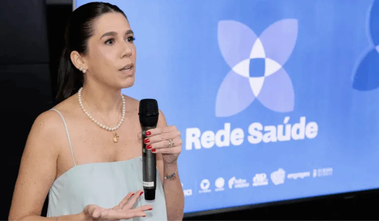 Alice Sarcinelli, head de Saúde da Rede Vitória, lança plano de ação 2025 da Rede Saúde, projeto consolidado como a maior plataforma do setor de saúde do Espírito Santo.