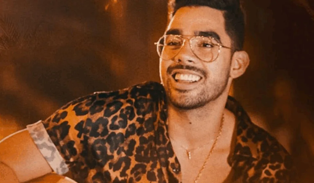 No auge do sucesso, o cantor sertanejo Gabriel Diniz morreu aos 28 anos (Foto: Divulgação/Internet)
