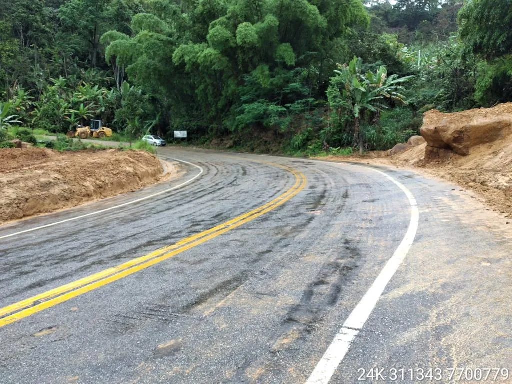 Queda de barreira