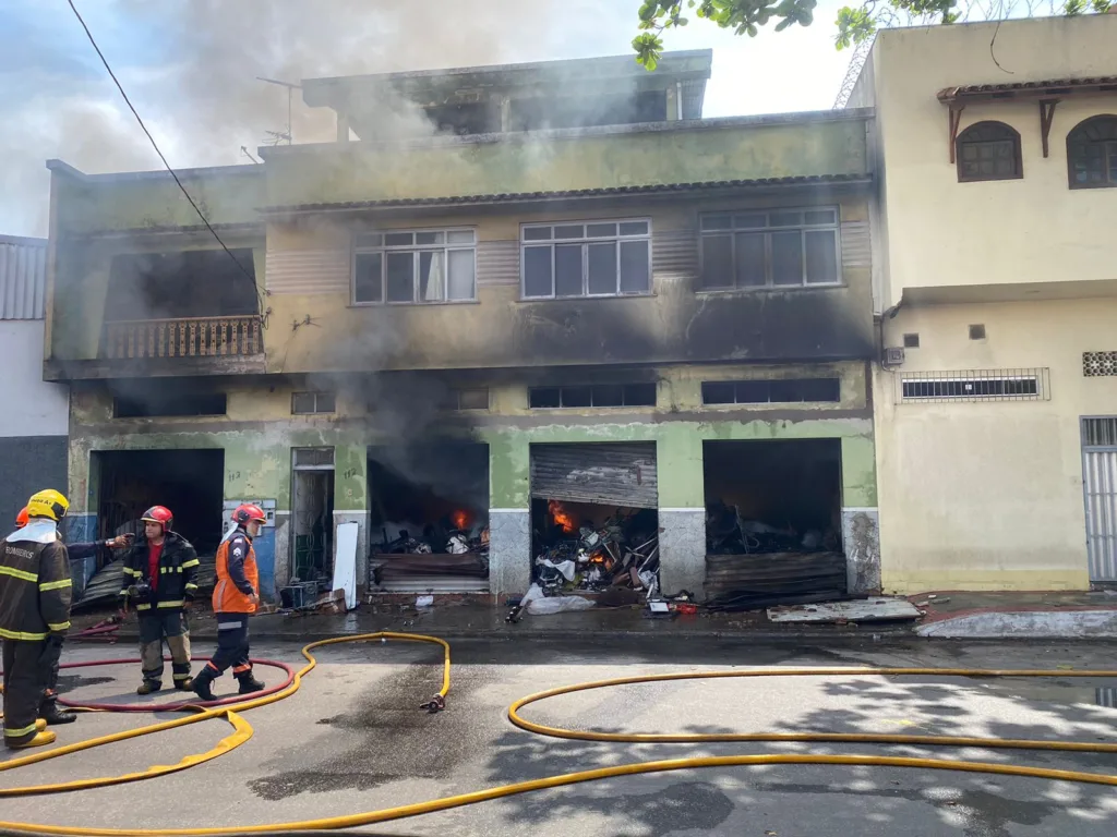 incêndio