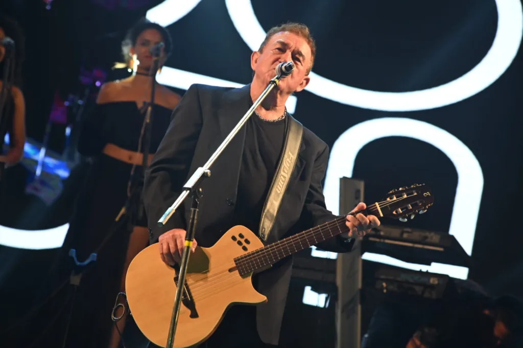 Amado Batista show Ano Novo Praia de Camburi Vitória