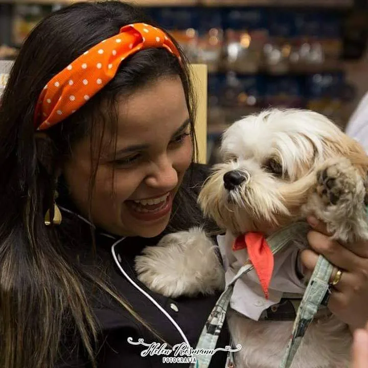A Petscandoes é especializada em guloseimas festivas para comemorações pet