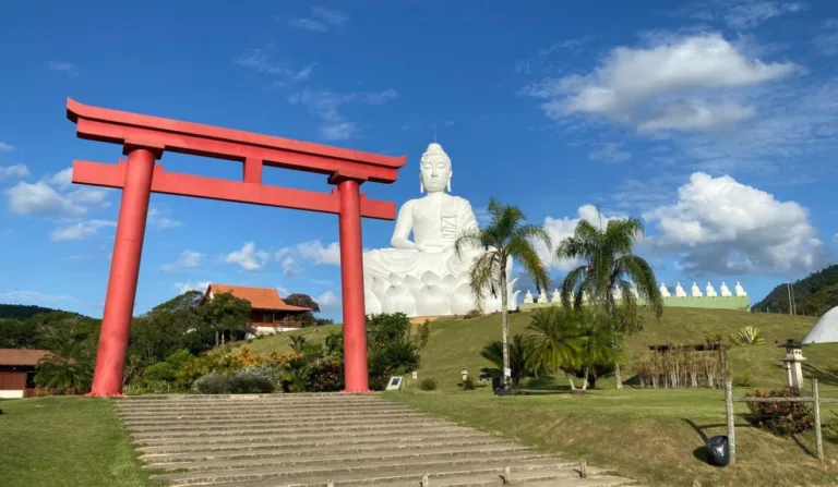 Buda gigante de Ibiraçu