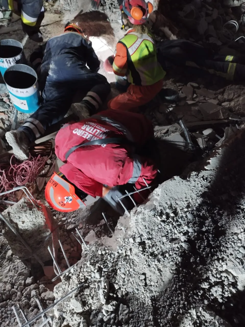 Bombeiros Militares do Espírito Santo realizam ajuda humanitária na Turquia