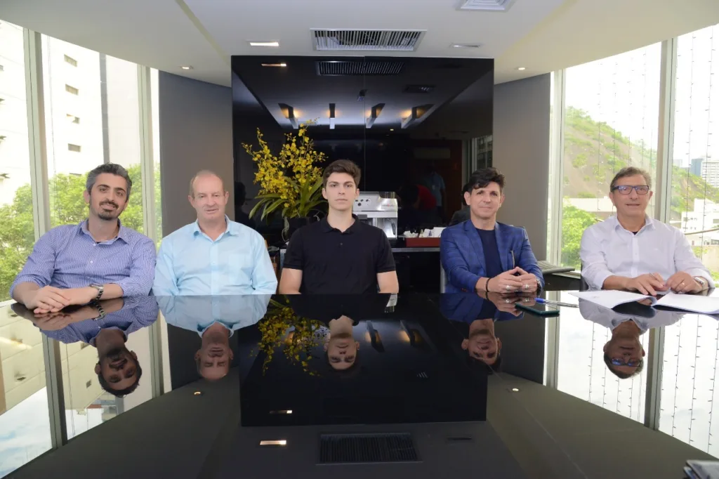renova contrato tv vitoria/recordtv