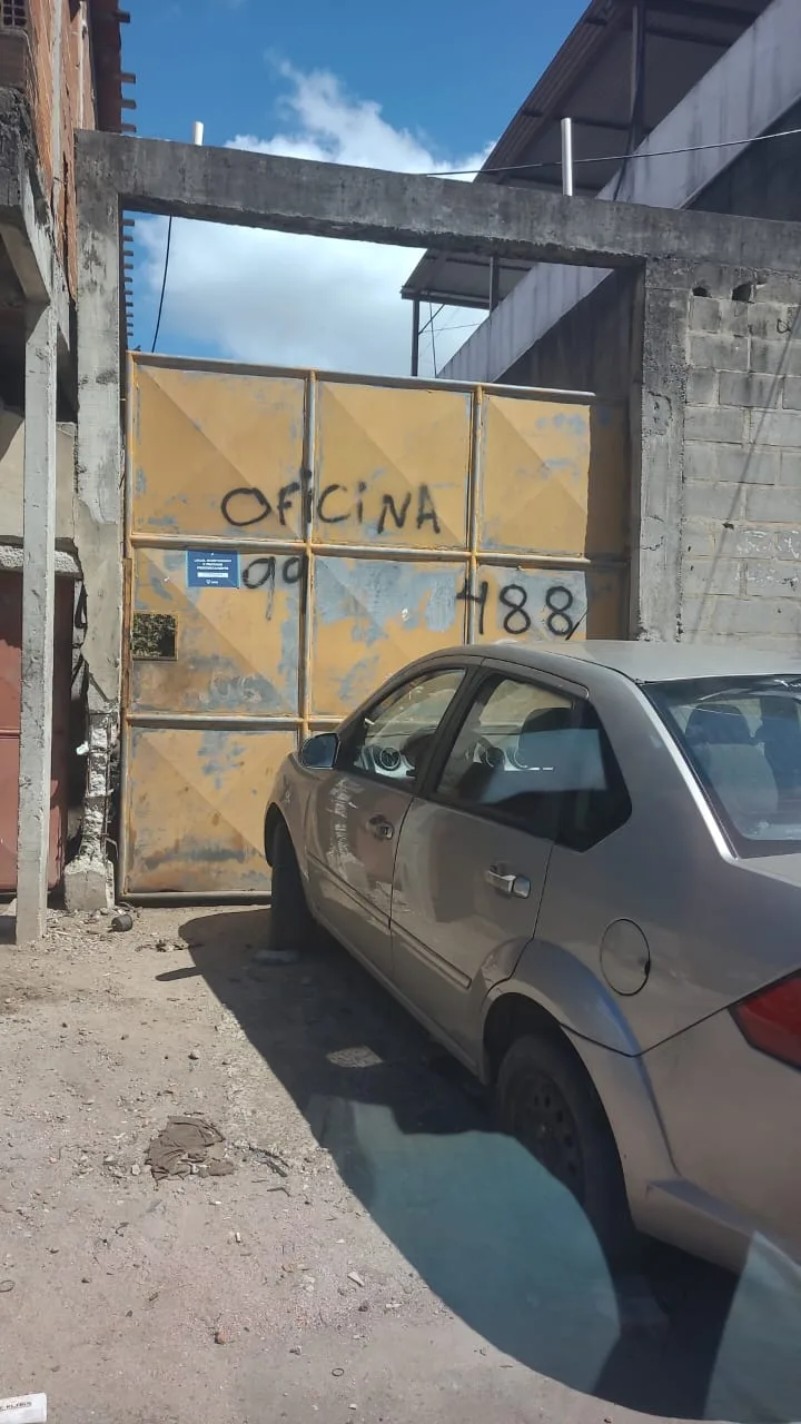ferro velho irregular