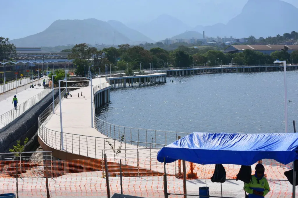 Obras da orla de Cariacica