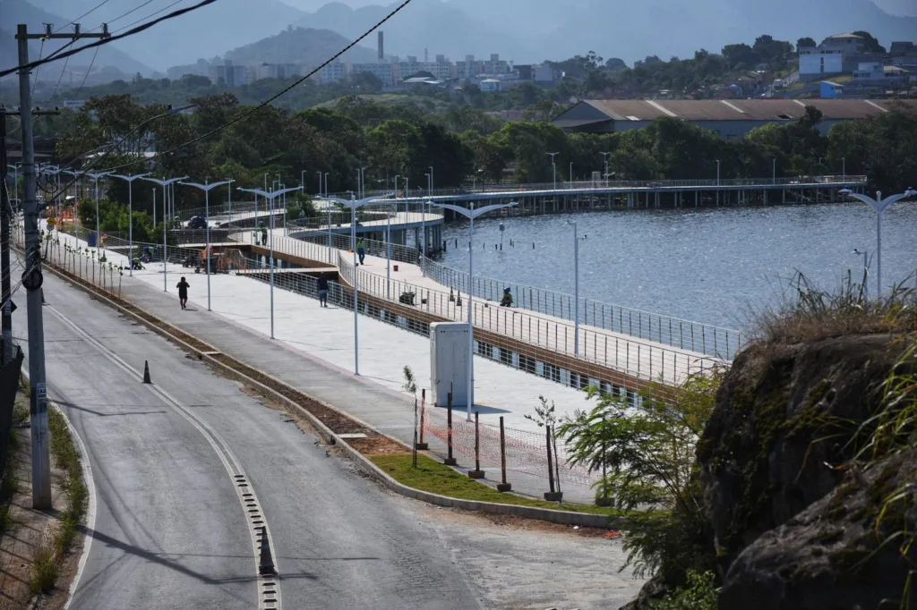 Obras da orla de Cariacica