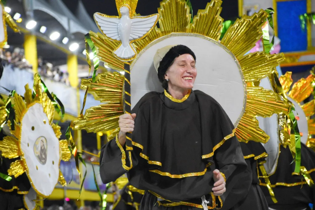 Carnaval de Vitória 2024 - Novo Império Desfile
