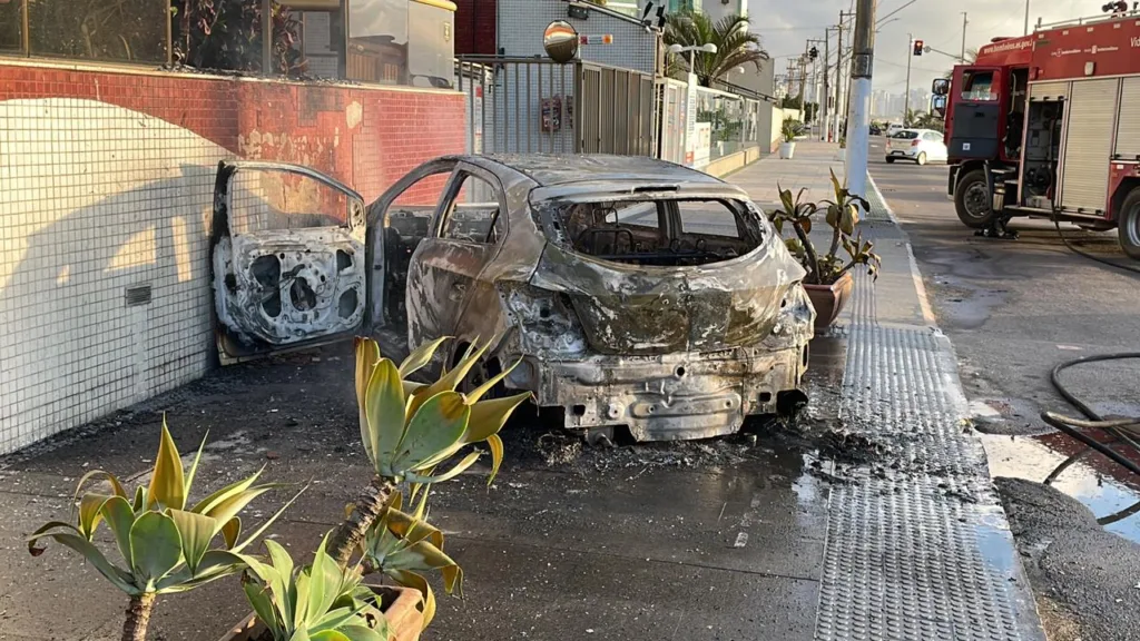 Fogo Carro Itaparica