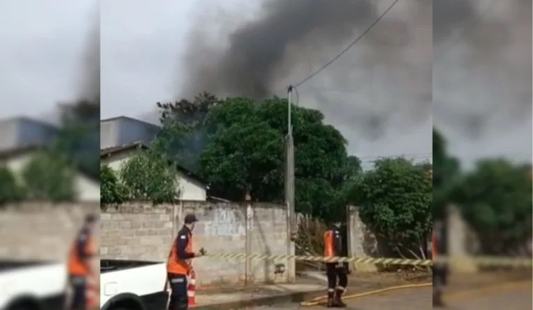 Incêndio atingiu veículo, mas ninguém se feriu. Foto: Reprodução