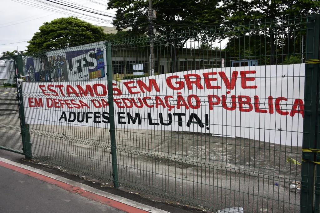 1° dia greve na UFES
