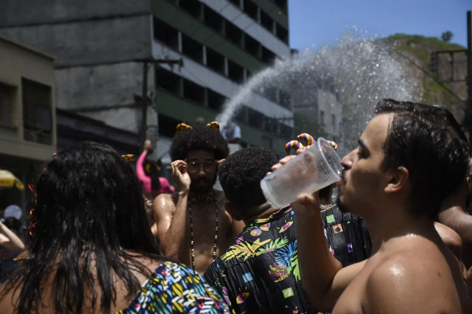 Banho Amigos da Onça