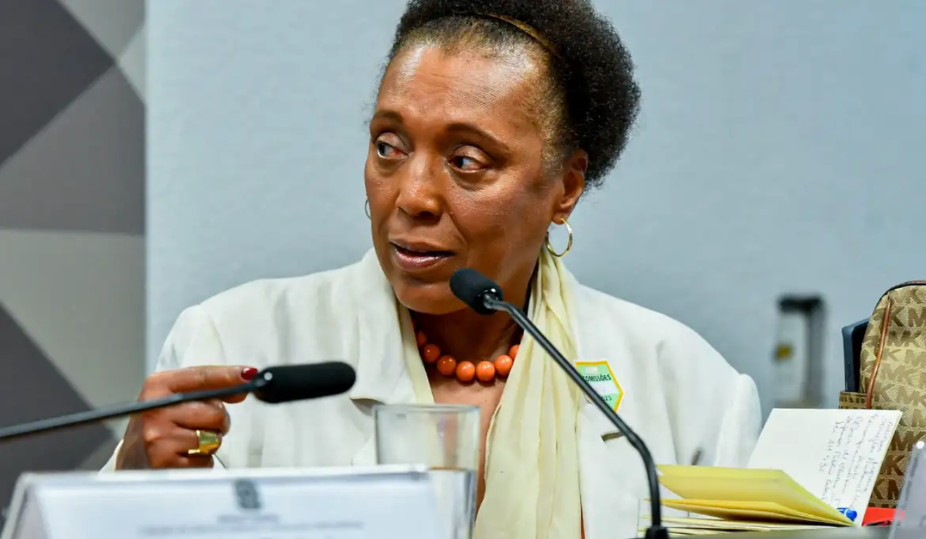 ministra vera lúcia santana araújo