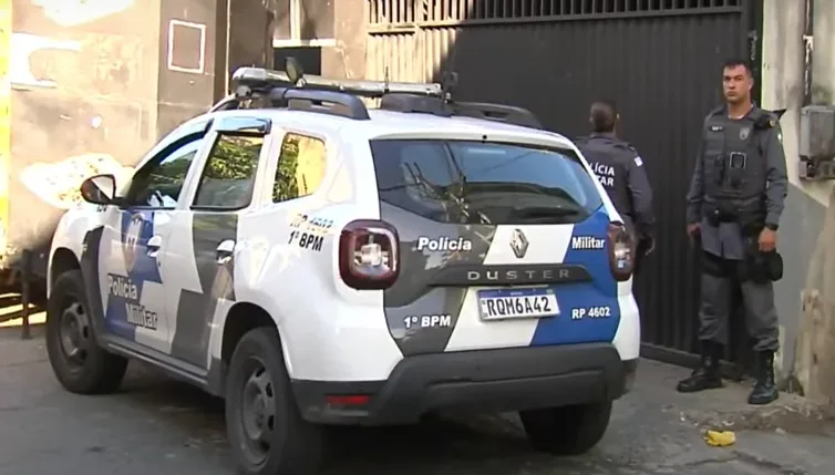 Polícia ocupa Ilha do Príncipe após tiroteiro no morro, em Vitória