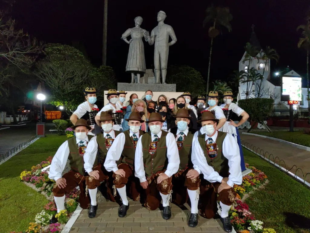 Domingos Martins inaugura monumento em homenagem às vítimas do grupo Bergfreunde