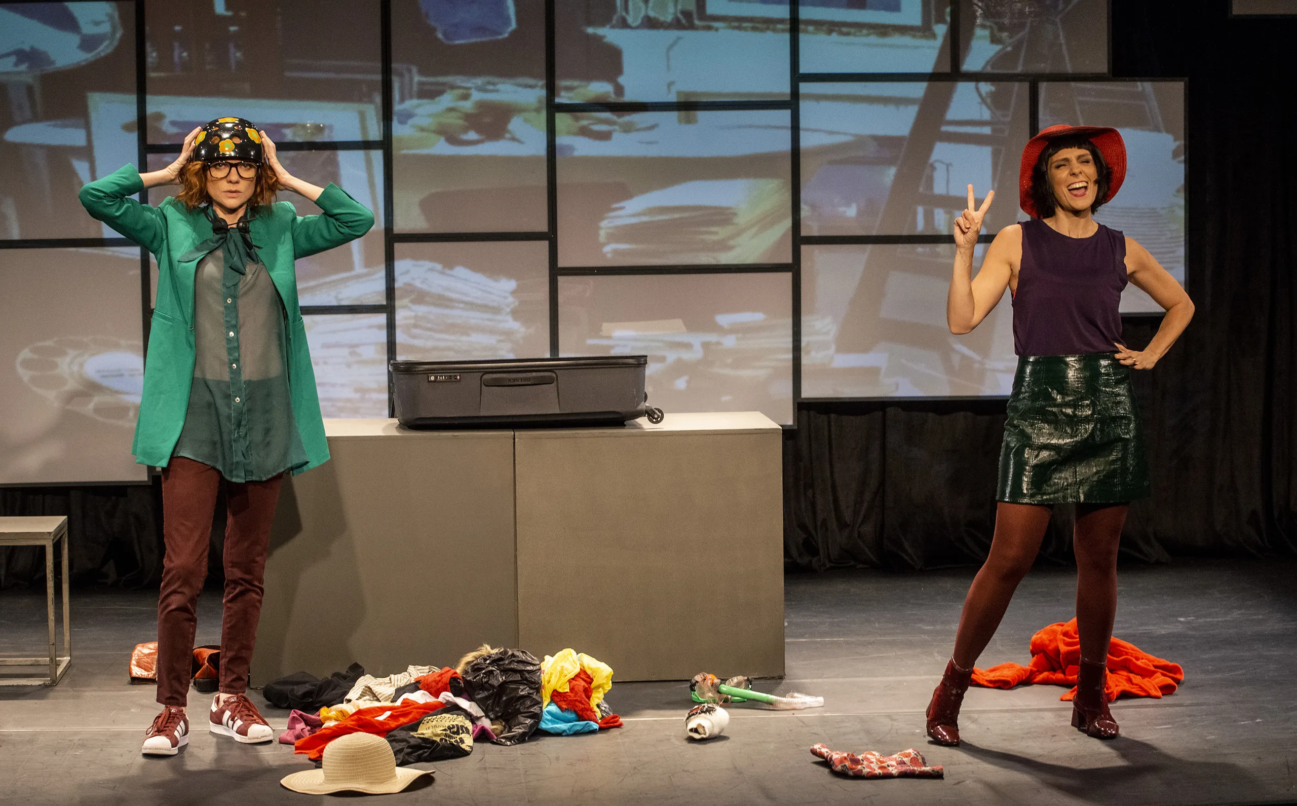peça teatral Simples Assim
