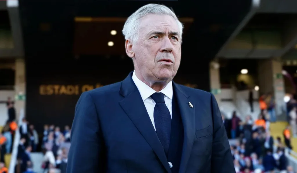 Carlo Ancelotti no jogo Barcelona x Real Madrid, pelo Campeonato Espanhol Carlo Ancelotti no jogo Barcelona x Real Madrid, pelo Campeonato Espanhol