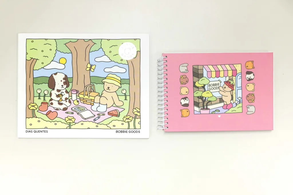 Comparação entre edição oficial (à esquerda) e pirata (à direita) de um livro de colorir da coleção Bobbie Goods, da HarperCollins Brasil