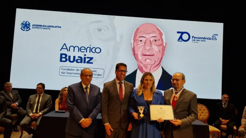 Grupo Buaiz recebe comenda em homenagem a Americo