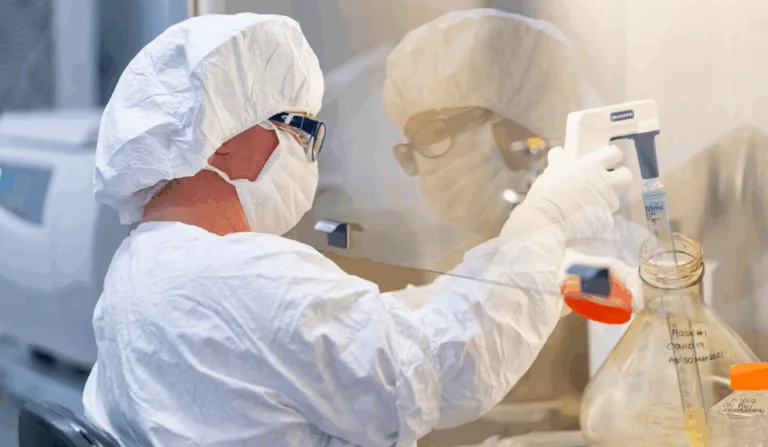 Pfizer fecha acordo bilionário com farmacêutica chinesa