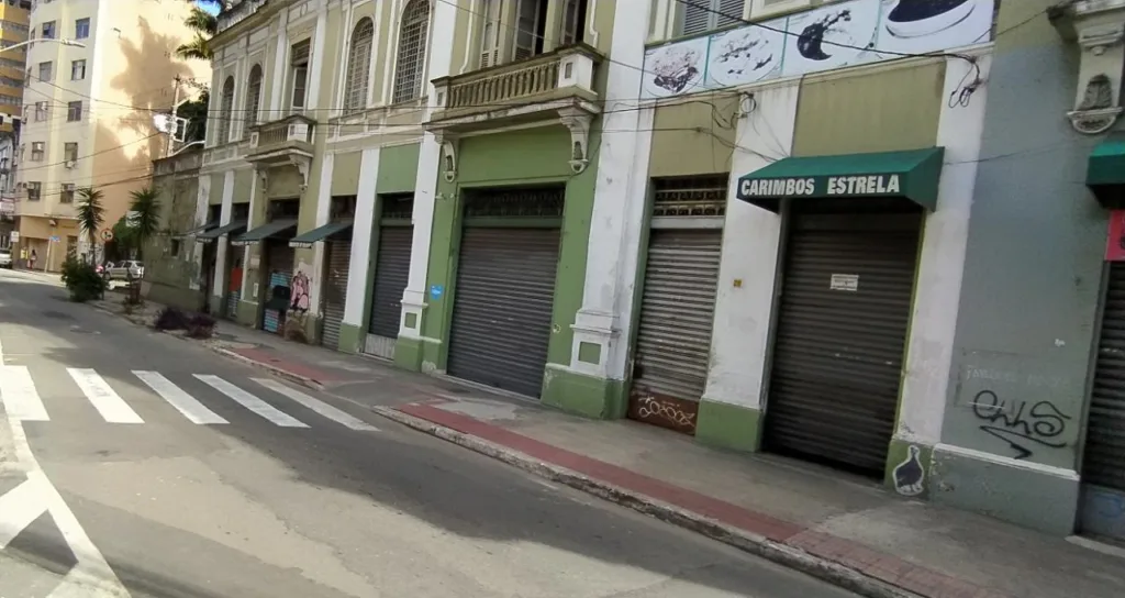 Comércio fechado
