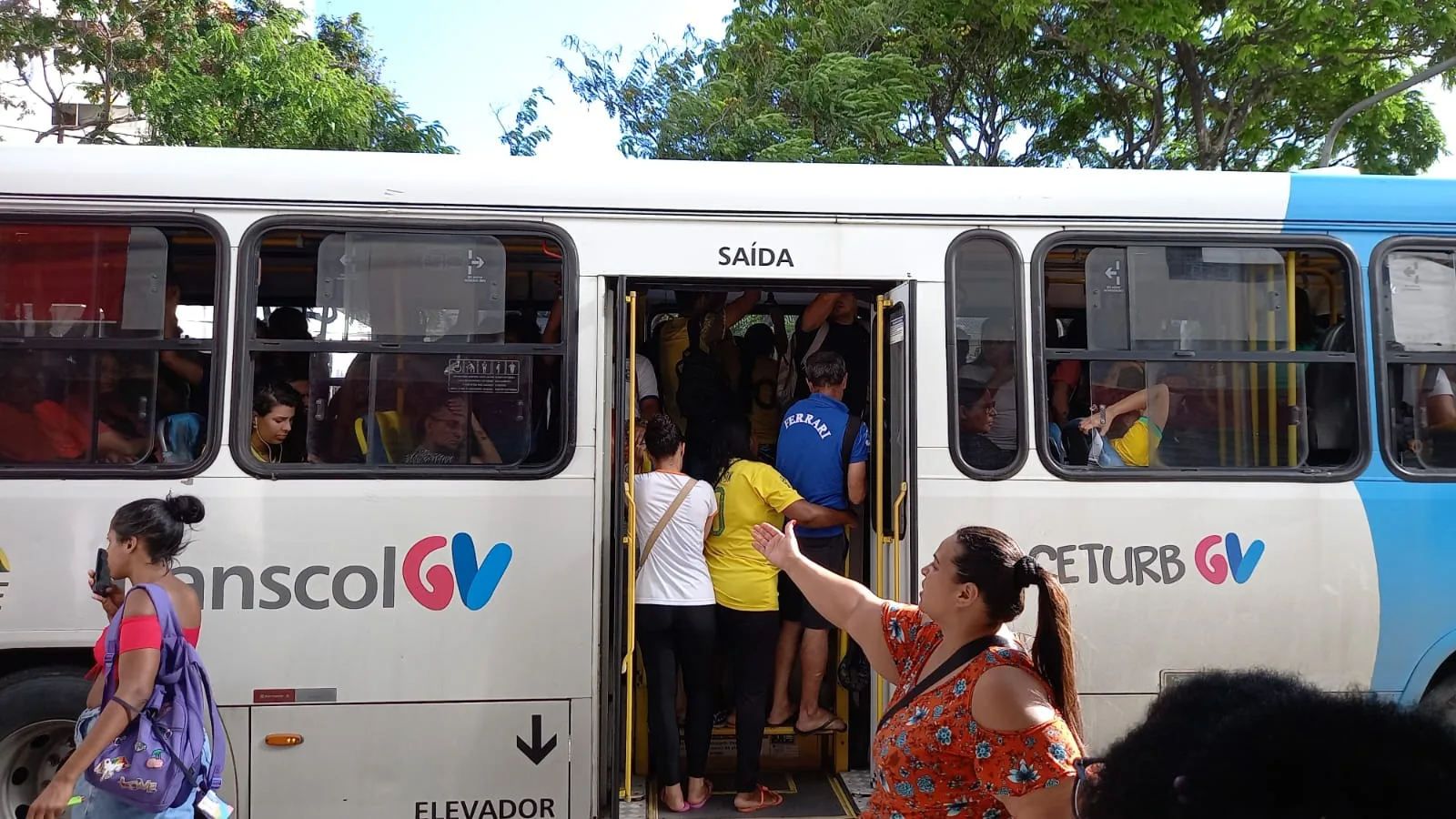 Trânsito intenso no Centro de Vitória