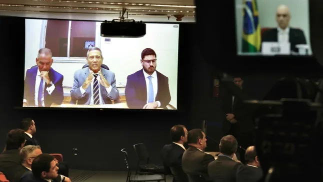 Braga Netto durante interrogatório