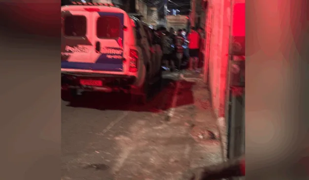 Motociclista atropela crianças em Vitória (Foto/reprodução: TV Vitória)