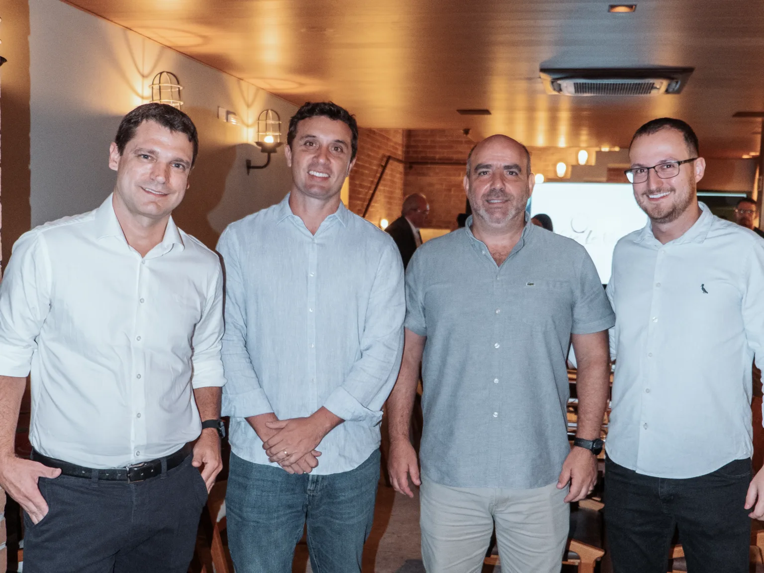 Dimitri Baumann, engenheiro da Construct In; Milton Travaglia Neto, diretor Financeiro Ozca; Daniel Sandoval, diretor de Engenharia Ozca e Bernardo Bergi, coordenador de Marketing Invite Inc. 