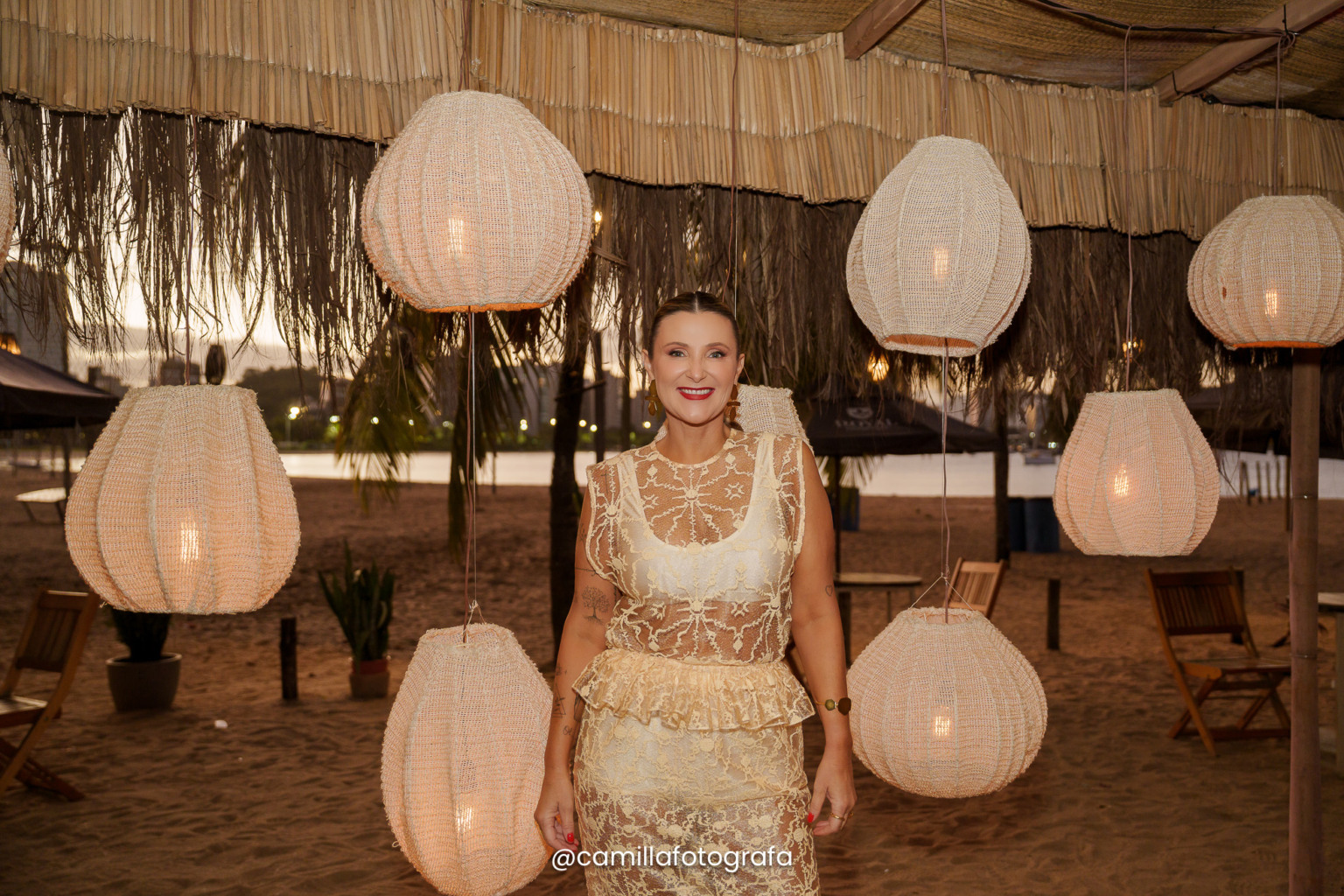 Renata Pimentel no El Gitano com décor Janine Manhães Renata Pimentel no El Gitano com décor Janine Manhães