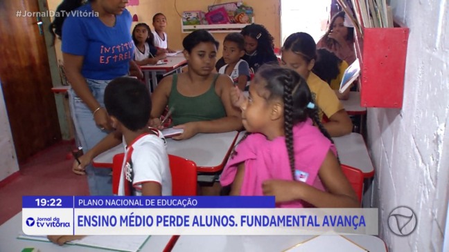 Ensino fundamental tem melhora no Estado, mas ensino médio regride