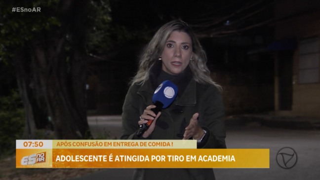 Adolescente é ferida por bala perdida em confusão em Cariacica