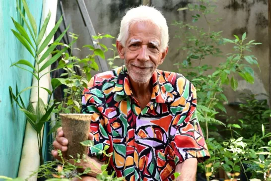Antônio dos Santos já plantou mais de 300 árvores em Vitória. Foto: Thiago Soares/Folha Vitória