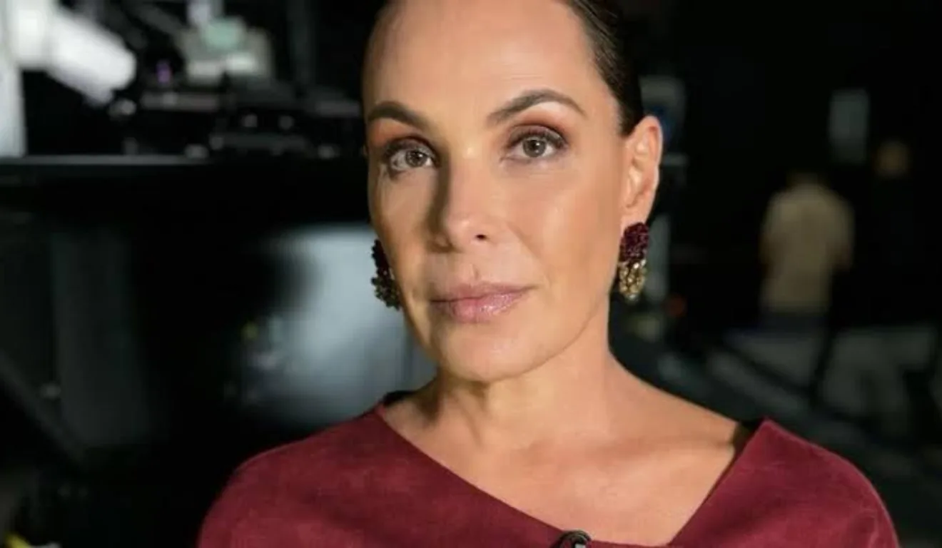 Reprodução/Instagram/@carolinaferraz