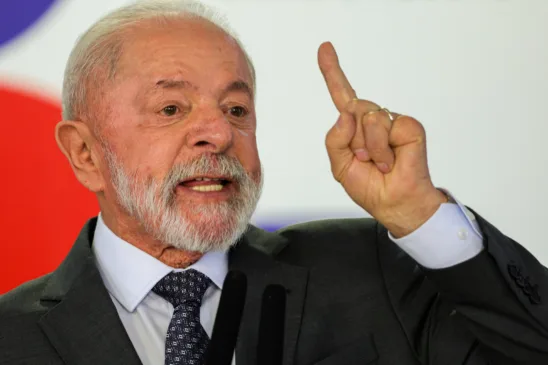 Lula disse que governo finaliza programas de crédito a categorias específicas e que quer gás de cozinha mais barato. Crédito: Fabio Rodrigues-Pozzebom/ Agência Brasil