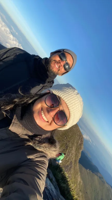 Vanessa e Júnior no Pico da Bandeira