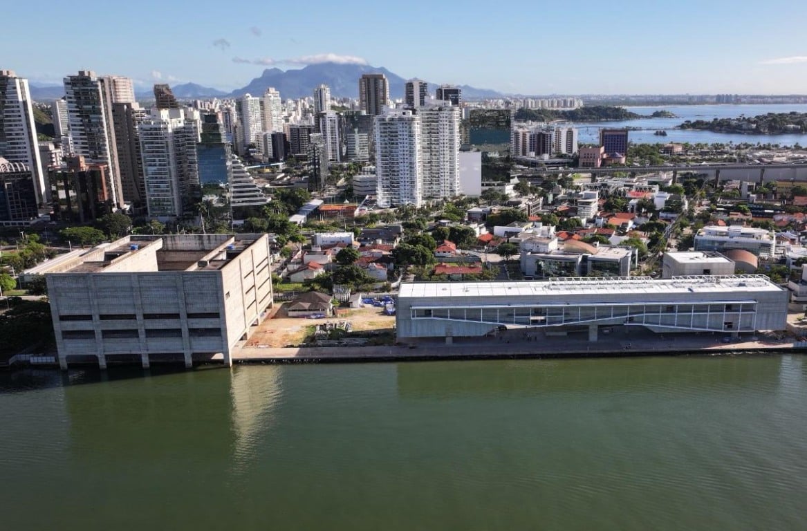 Vista aérea do Cais das Artes Vista aérea do Cais das Artes