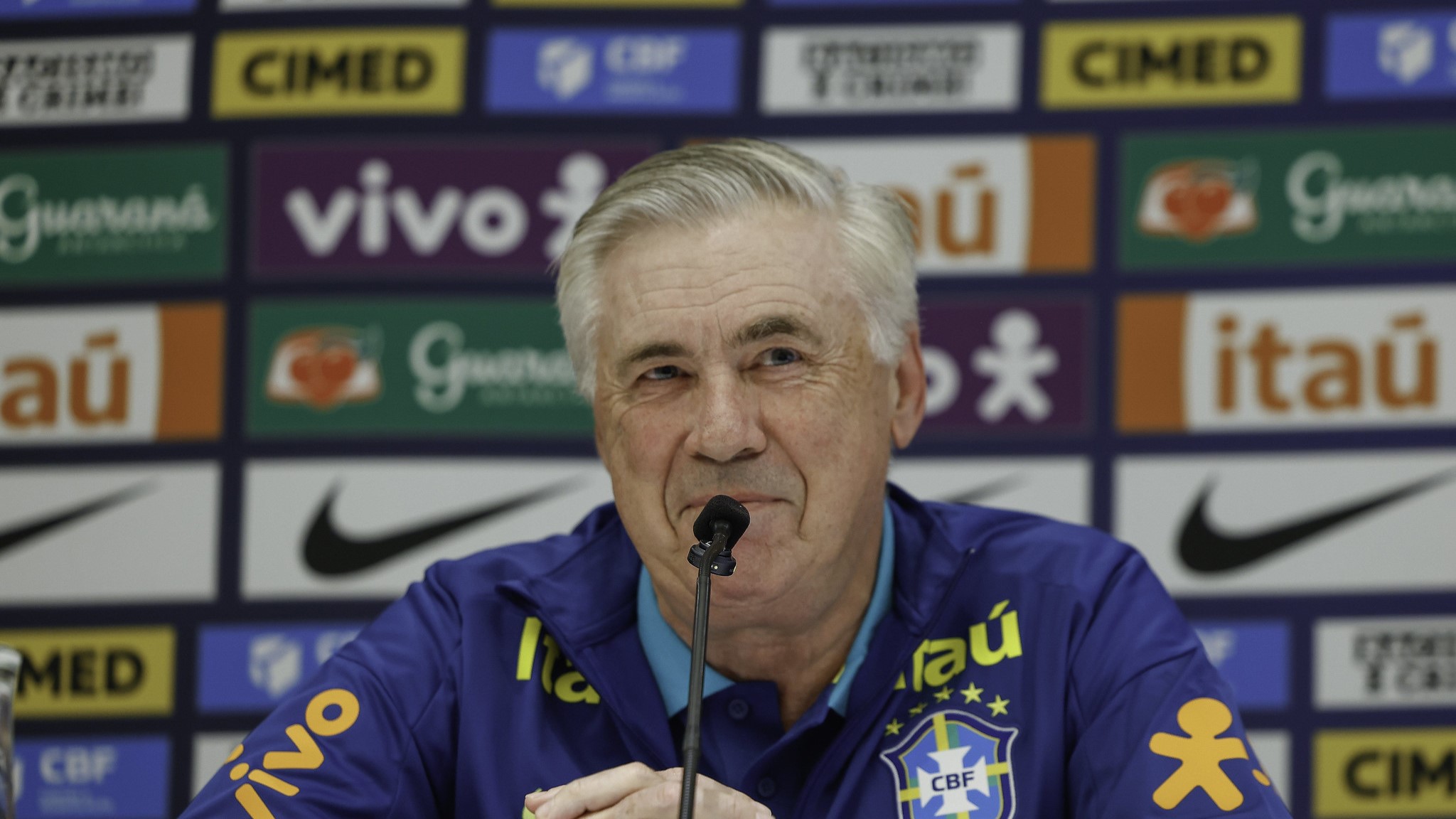 Coletiva do técnico Carlo Ancelotti.