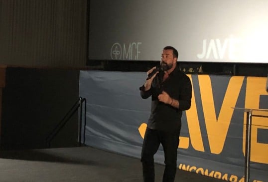 Carlos Ferreirinha falou sobre o mercado de imóveis de luxo durante a apresentação do Apogeo, empreendimento lançado pela Javé Construtora. Crédito: Edu Kopernick