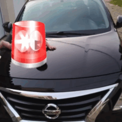 Carro roubado enquanto a vítima saía de igreja