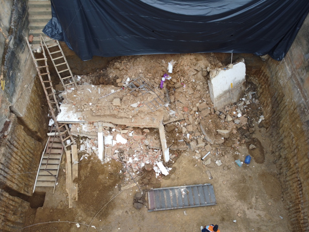 Parte de casa desaba em Colatina (Foto: Prefeitura de Colatina)