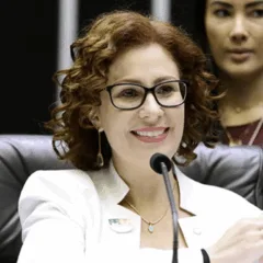 A dpeutada federal Carla Zambelli, condenada a 10 anos de prisão