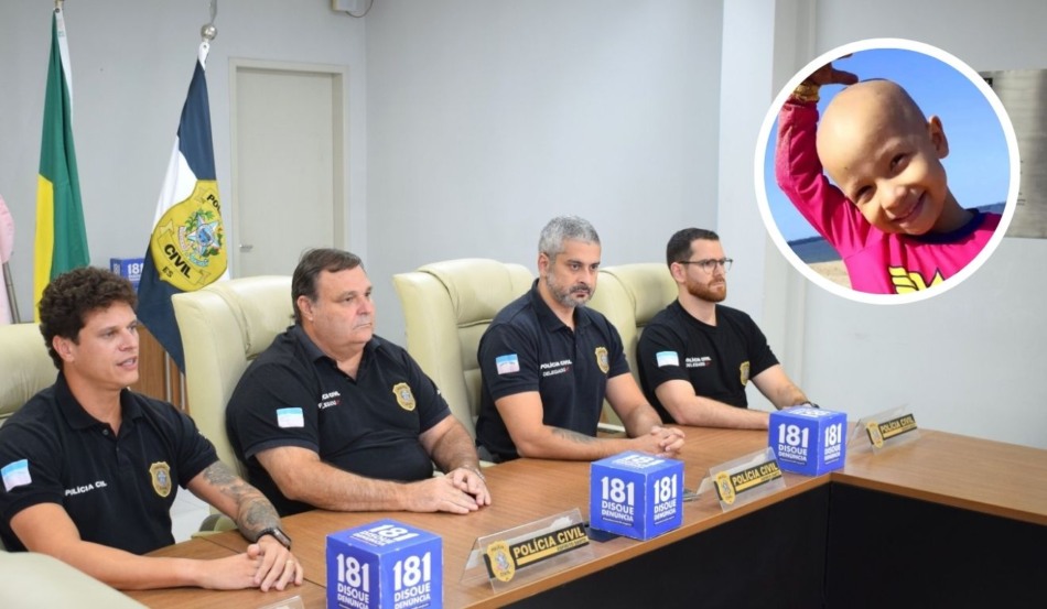 Delegados Gabriel Monteiro, José Lopes, Brenno Andrade e Icaro Olimpo durante coletiva sobre ação golpista envolvendo a imagem da menina Yara Rohsner (destaque). Foto: Sesp/Divulgação Delegados Gabriel Monteiro, José Lopes, Brenno Andrade e Icaro Olimpo durante coletiva sobre ação golpista envolvendo a imagem da menina Yara Rohsner (destaque). Foto: Sesp/Divulgação