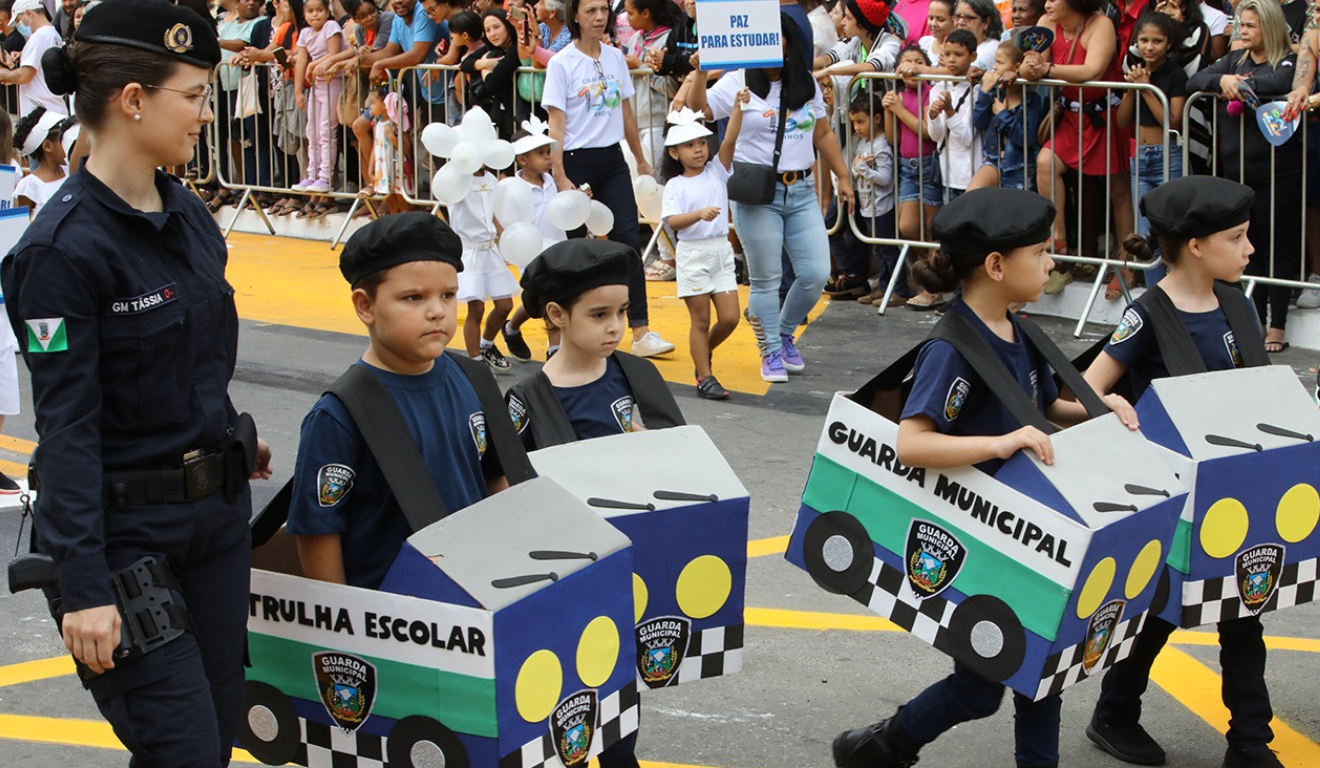 Desfile Cívico-militar em Cariacica