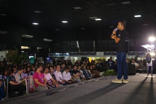 O prefeito de Linhares, Lucas Scaramussa, falou sobre o impacto da inovação para a economia do município para estudantes e empresários. Crédito: Reprodução do Instagram
