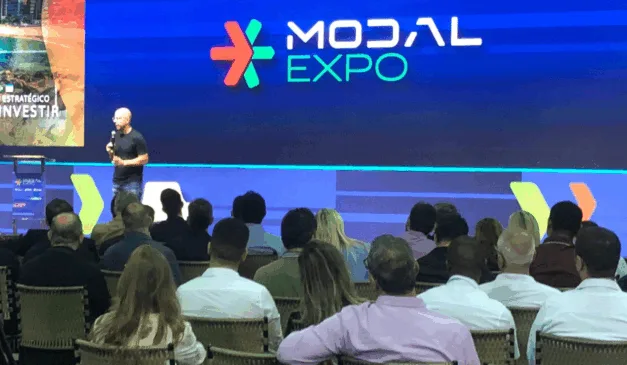 Apresentação na Modal Expo
